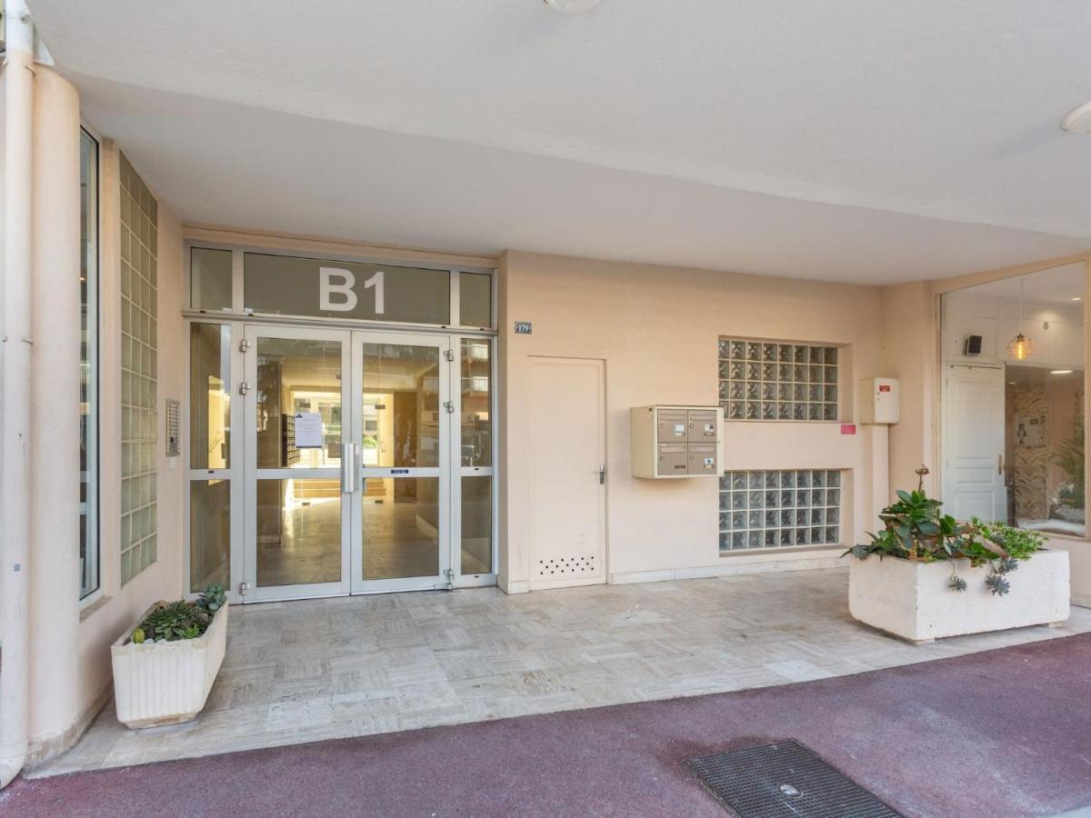 Studio Le Grand Large-2 By Interhome Le Lavandou Exterior photo